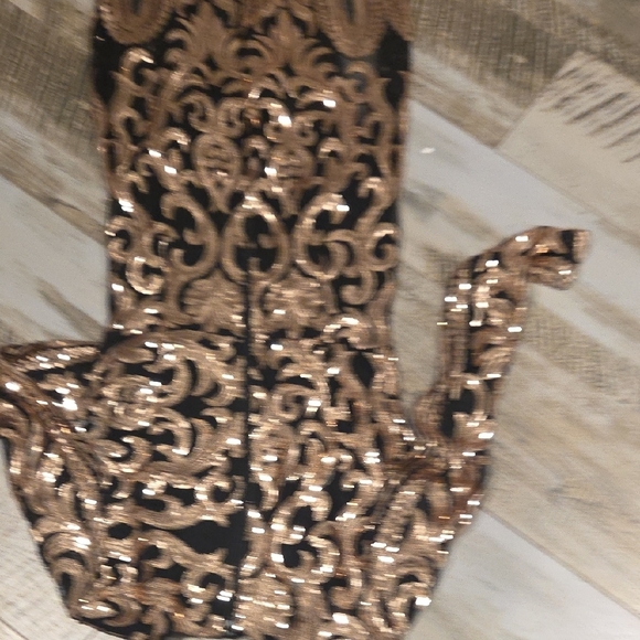 Fashion Nova Elegant Black and Gold Long Sleeve Dress - Picture 10 of 14